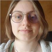 Etudiante en école d'ingénieur donne cours de mathématiques